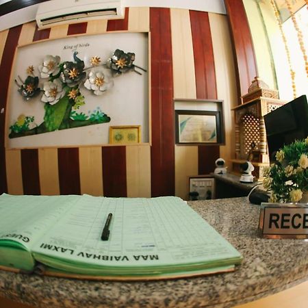 Maa Vaibhav Laxmi Guest House Rishīkesh Buitenkant foto