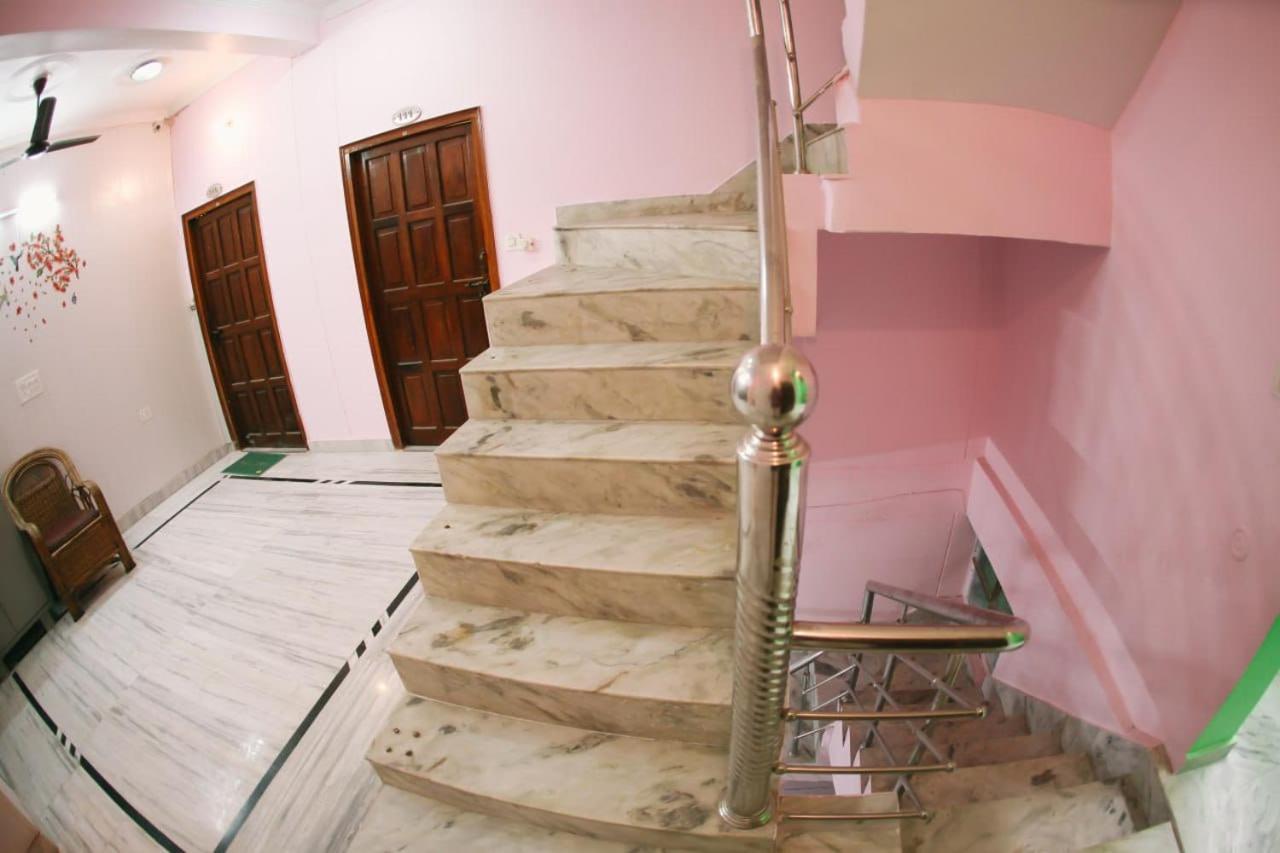 Maa Vaibhav Laxmi Guest House Rishīkesh Buitenkant foto