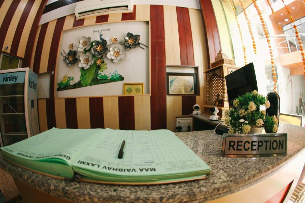 Maa Vaibhav Laxmi Guest House Rishīkesh Buitenkant foto